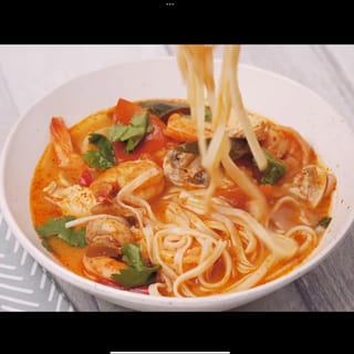 #Tom Yum Noodle Soup (16 oz.)
