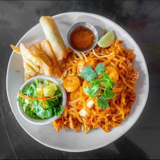 (L-11) Pad Thai